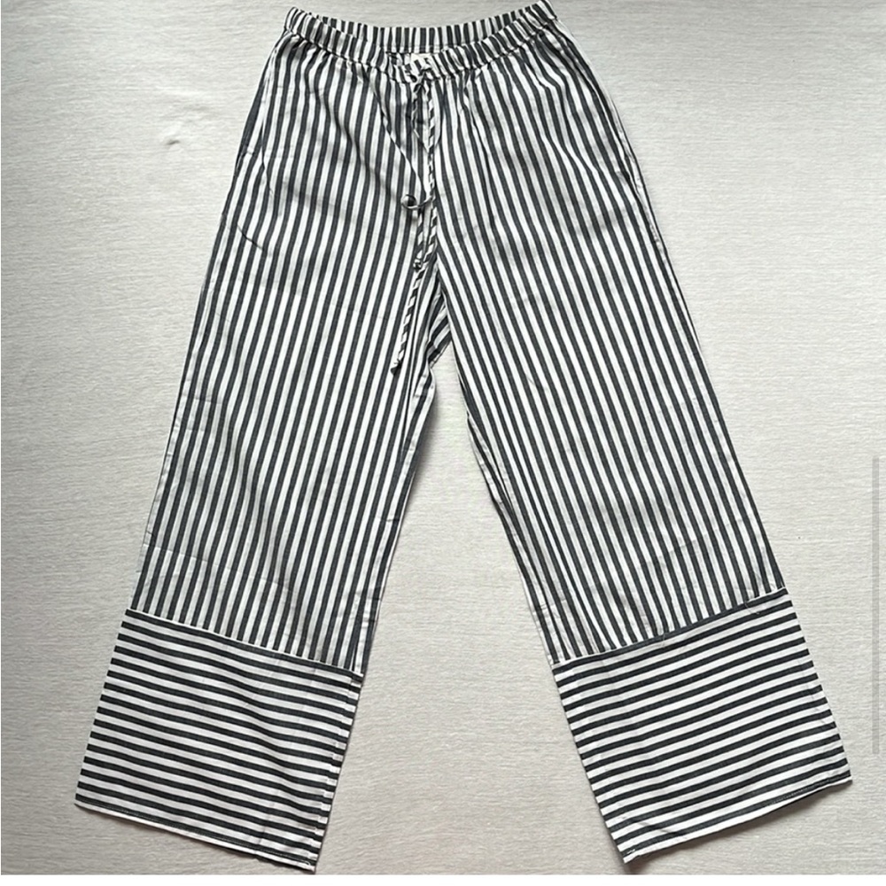 New NIA oasis cropped pants set, Angela cropped top, blue strip, coordinated set - Picture 8 of 10